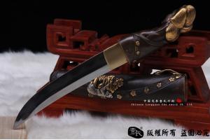 春宫图精品短刃-百炼钢烧刃