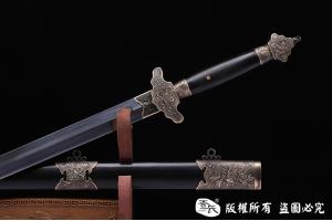夏初-高性能百炼钢龙泉剑