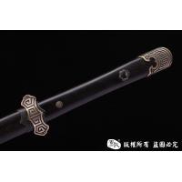 回纹唐刀 采用“粗中有细”工艺制作