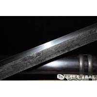 回纹唐刀 采用“粗中有细”工艺制作