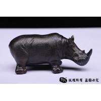 犀牛-铁制实心打造
