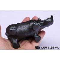 犀牛-铁制实心打造