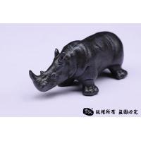 犀牛-铁制实心打造