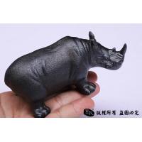 犀牛-铁制实心打造