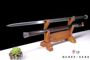 毛铁玛瑙汉锋剑