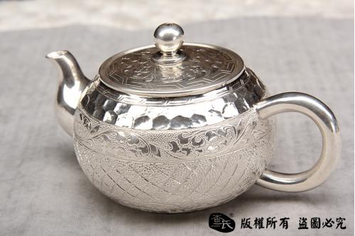 999纯银手工壶（二）
