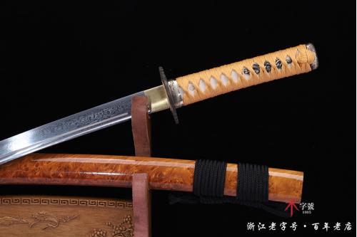 旭日花纹钢铜装武士刀