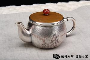 999纯银手工壶（一）