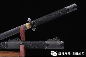 陨铁素铁唐刀