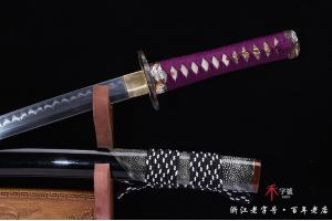 三枚合龙装武士刀