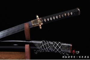 菊花拵武士刀