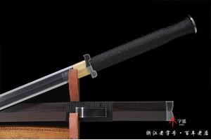 5561